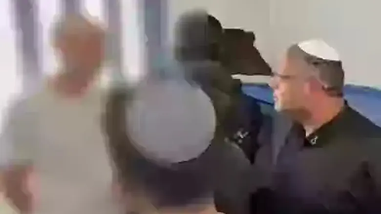 „נגמרה החגיגה!”: בן גביר התעמת בכלא עם המחבל מפרשת סרסור הסוהרות