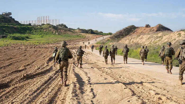 IDF There is always an idiot in the room