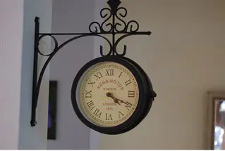 ישי קרוב טור חדש, שבוע חדש, יום חדש