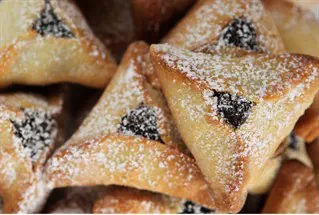 צרכנות לפורים - איפור ואזני המן