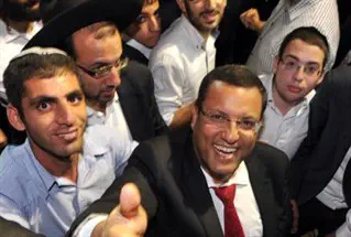 דוד כץ ליאון בהילולת שמעון הצדיק: "לבנות ולבנות"