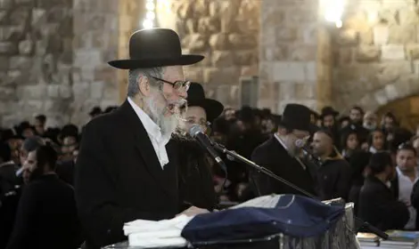 הרב ברלנד התאזרח בדרום אפריקה? 