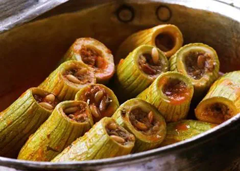 חמין ממולאים           