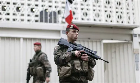 'העדה החרדית' ליהודי צרפת: אל תעלו לישראל