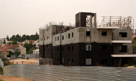 בג"ץ: להרוס את המבנים במערב בית אל