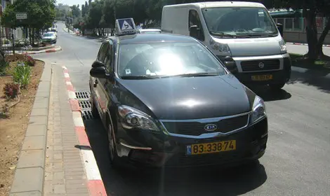 "פה נותנים לכל תלמיד שירות כמו מוניות"