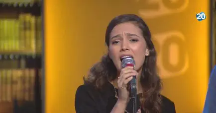 אופיר בן שטרית בביצוע מרגש לפיוט "איילת חן"