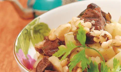 קדירת בשר עם ירקות שורש