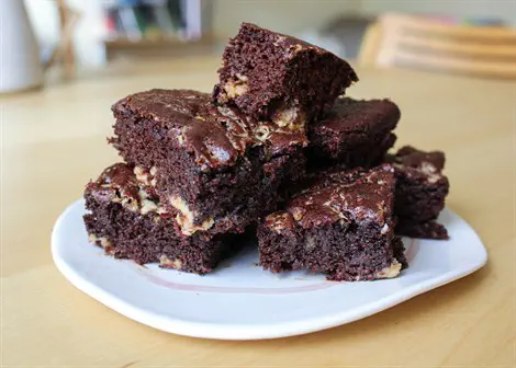 Gluten-free tahini halvah brownies