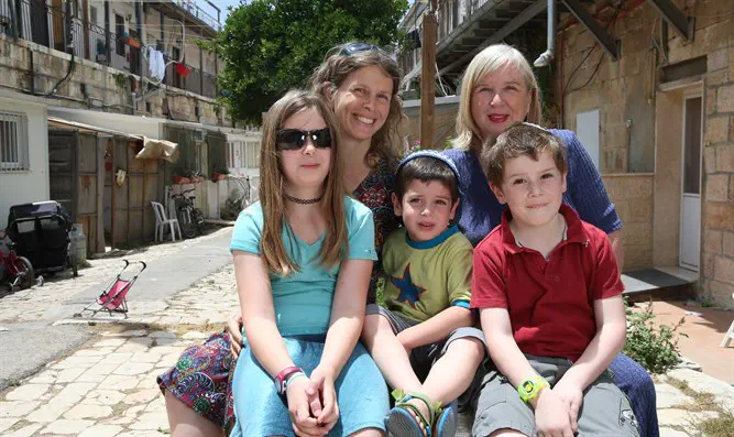 Tamar Hayardeni: Jerusalemite research