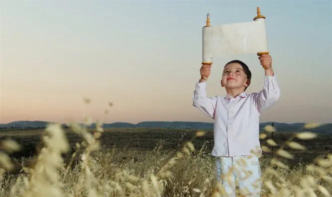 חג שבועות או חג מתן תורה?