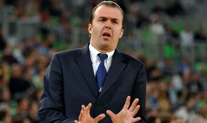 צילום: רויטרס חיזוק לסגנית האלופה: אלוף יורוקאפ בא