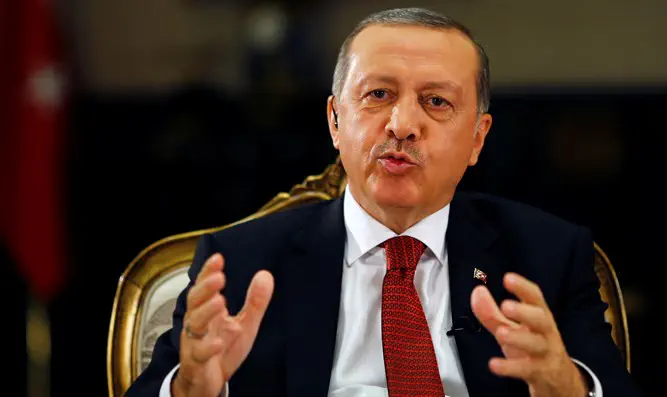 Turkey bans Dutch envoy