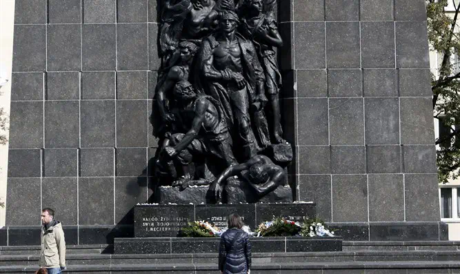 Warsaw Ghetto museum to show ties with Jews