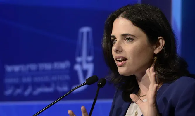 העיתונאי מתי גולן: שקד מסוכנת מרגב