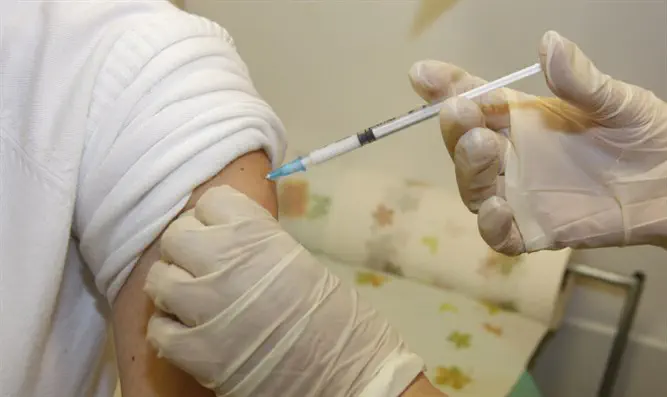 הגיל השלישי, החיסון והקורונה