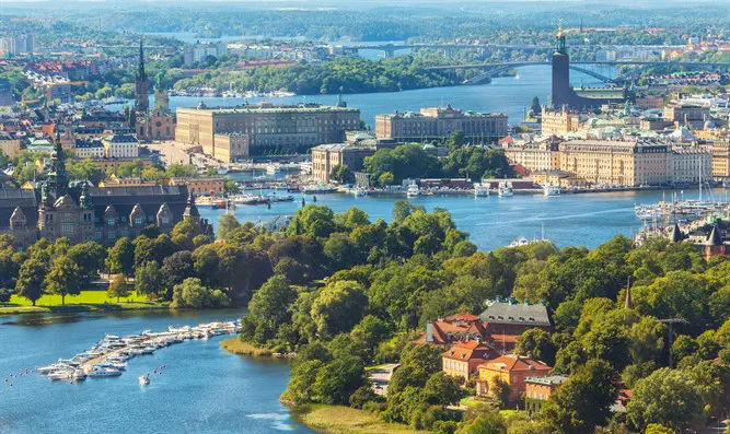 שבדיה: אותרו כתרי מלוכה שנשדדו