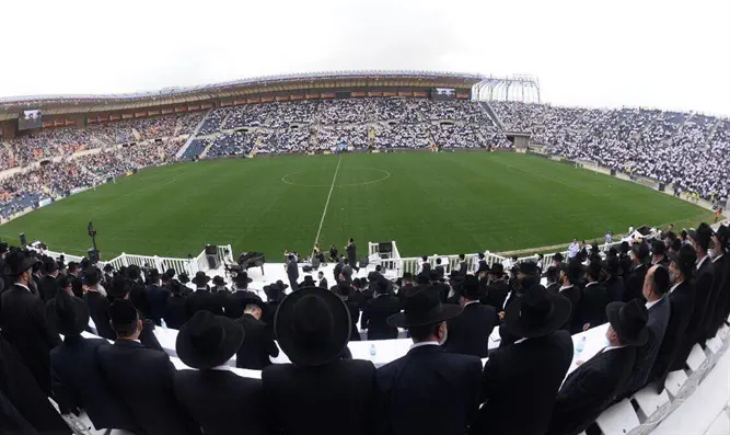 צילום: שוקי לרר תמונות: "הקבלת פני רבו" באצטדיון טדי