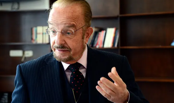 "מה נפל על לשכת עורכי-הדין?"