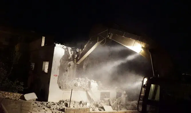 תיעוד: הרס בתי המחבלים הלילה