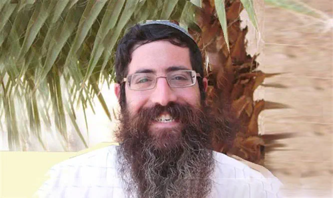 קץ שם לחושך