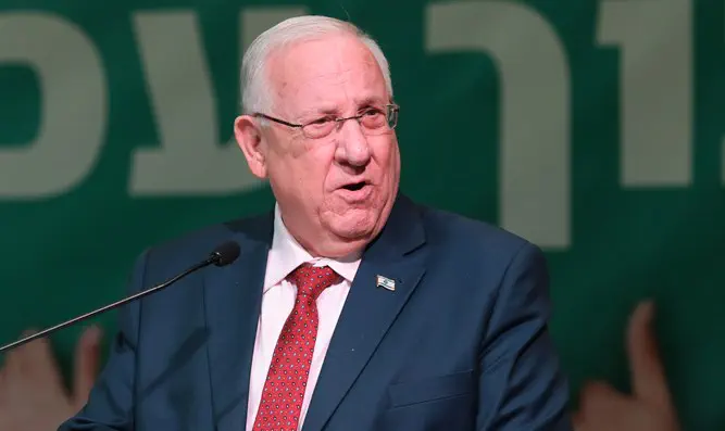 Israeli president visits Greek site of future Holocaust museum