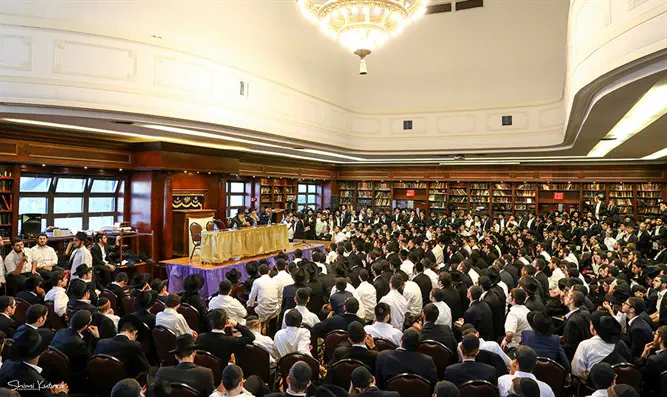 צילום: שימי קוטנר רבבות יהודים בבית המדרש 770