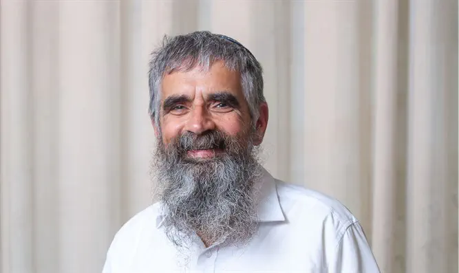 לא הכל משמיים