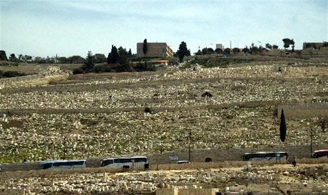 Live: Hanukkah candle lighting on Mount of Olives