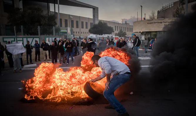 צילום: יונתן זינדל, פלאש 90 המדינה תושבת ביום ראשון: "שעה קשה"
