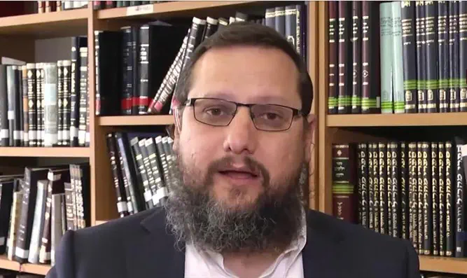 לא יתכן שיתלו ראש ממשלה בכיכר