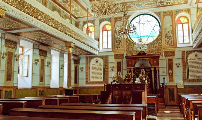 iStock מה יעלה בגורלם של בתי הכנסת?