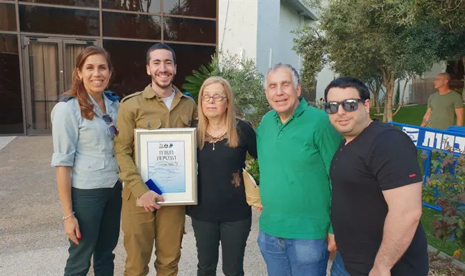 החייל המצטיין שלא מבקש הקלות