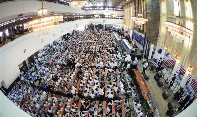  20,000 children learn Mishnayot in their free time