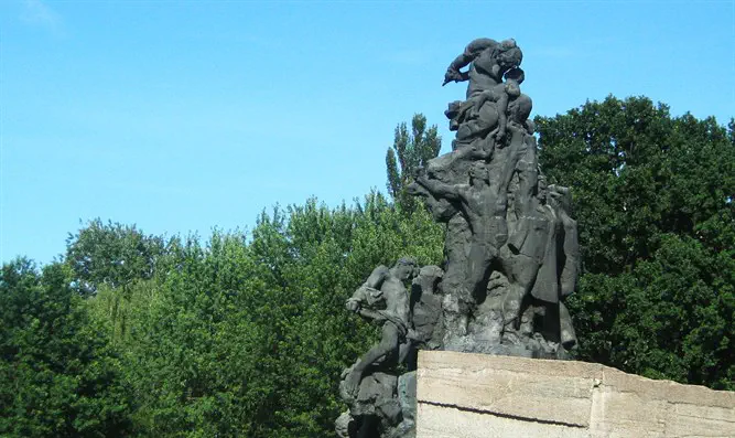 iStock У украинцев спросили, где находится Бабий Яр