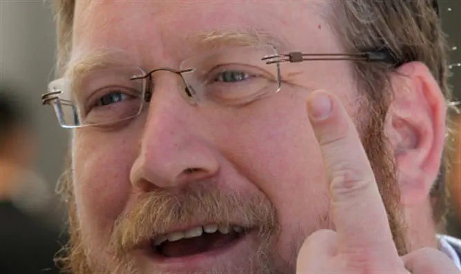 אלעד: דגל הציבה את פינדרוס כמועמדה 