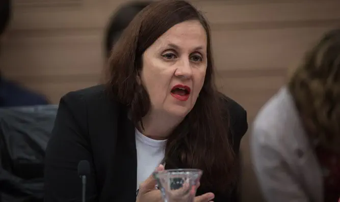 היועמ"ש: פגיעה דרמטית בחופש הביטוי