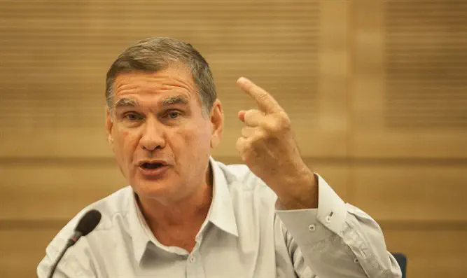 "בימין רק מדברים על סיפוח"