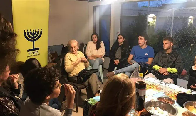 זוכרים את השואה - באורגוואי