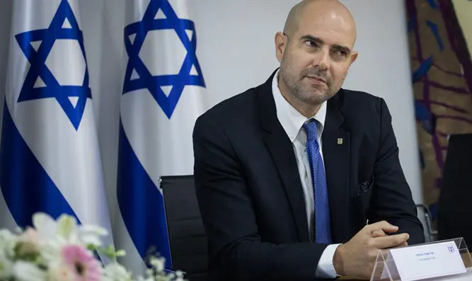 צילום: הדס פרוש, פלאש 90 "אין חובה להתייעץ עם מנדלבליט"