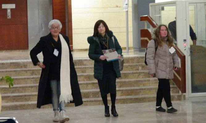 הביטוי "לשחרור יגאל עמיר" הוסר מהפתק