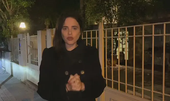 שקד מסכמת שבת בפ"ת: לקחת אחריות