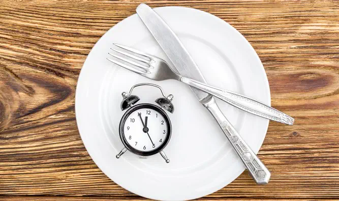 תזונה עם צום? ד"ר מאיה רוזמן עונה