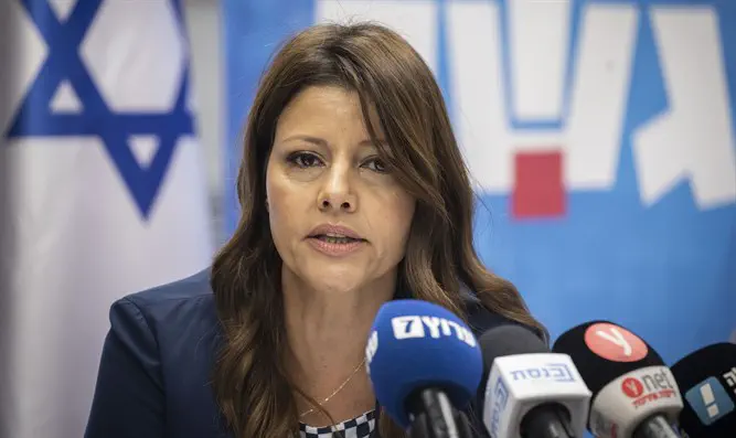 קרן ברק הפסידה לאורלי לוי 