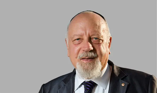 Shabbat Jews and Hanukkah Jews