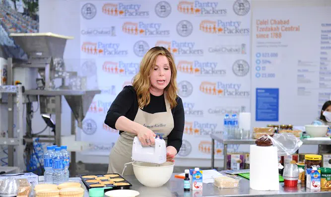 Mendy Hechtman Geller goes global