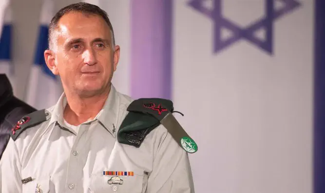 האלוף נפרד מהאלוף            