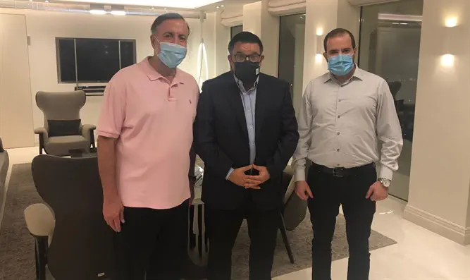 אתם המכבים של ימינו          