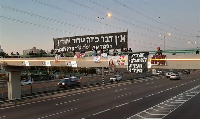 המשטרה מאבדת שליטה על המחאה האלימה