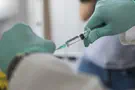 אחות מאיימת לפגוע בחולים יהודים
